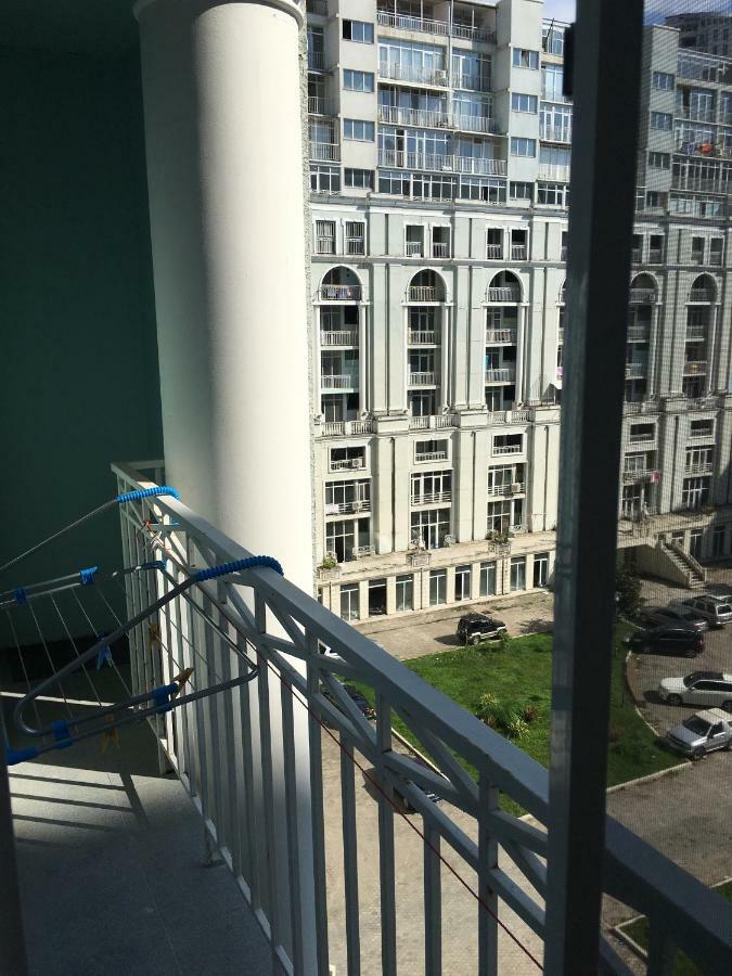Apartment White Magnolia Batumi Eksteriør bilde